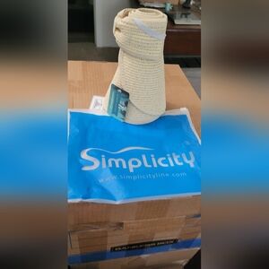 Simplicity space saving outdoor bonet. Garden park vacation cruise anywhere!